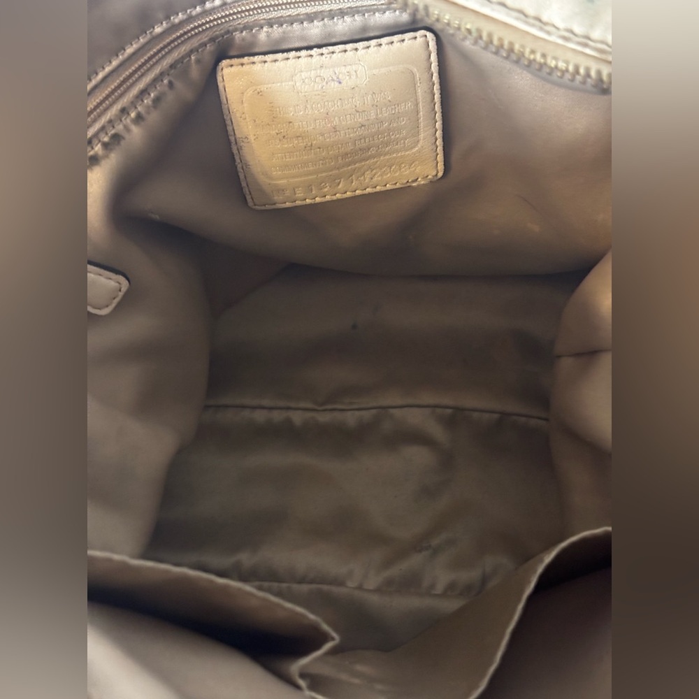 2013 Coach Madison All Leather Cream Color Satchel- Pre Loved Authentic- GUC 💜 - Picture 16 of 16